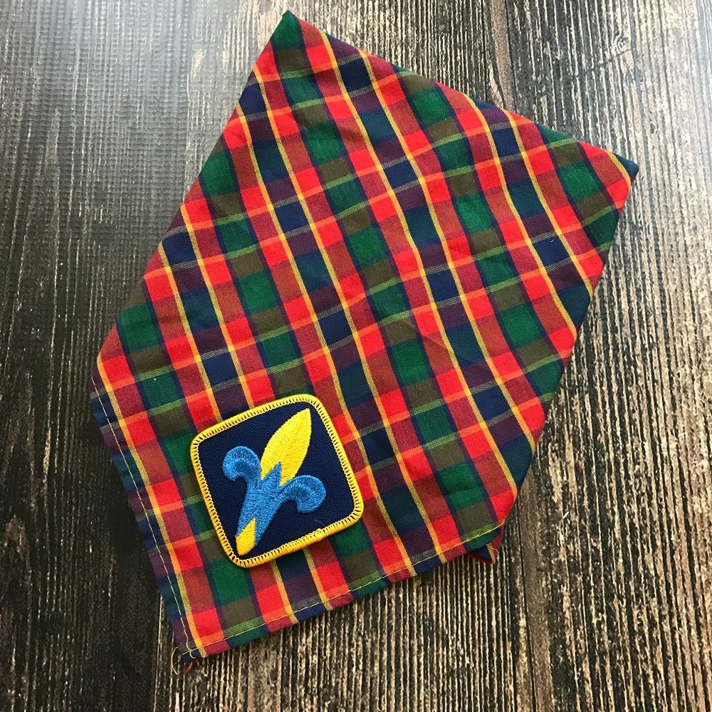 BSA Plaid Check Neckerchief Boy Scouts Of America Logo Patch Red Green Blue